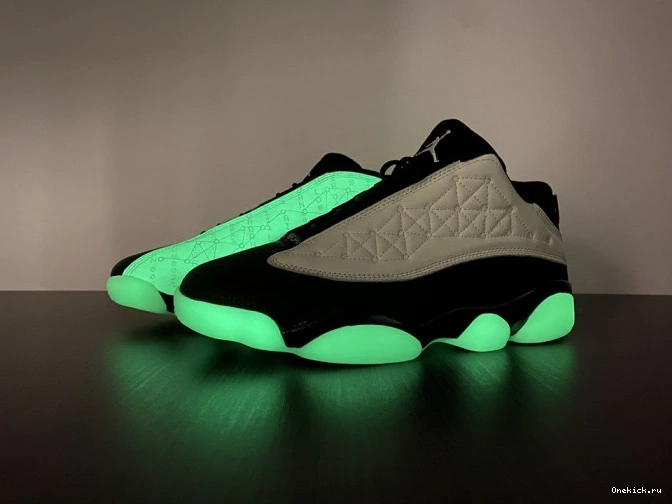 One Kick Day Single's 13 (2021) Air Retro Low Jordan DM0803-300 0809